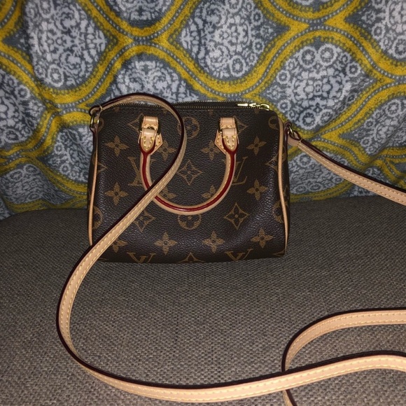 Louis Vuitton Nano Speedy - Picture 9 of 9
